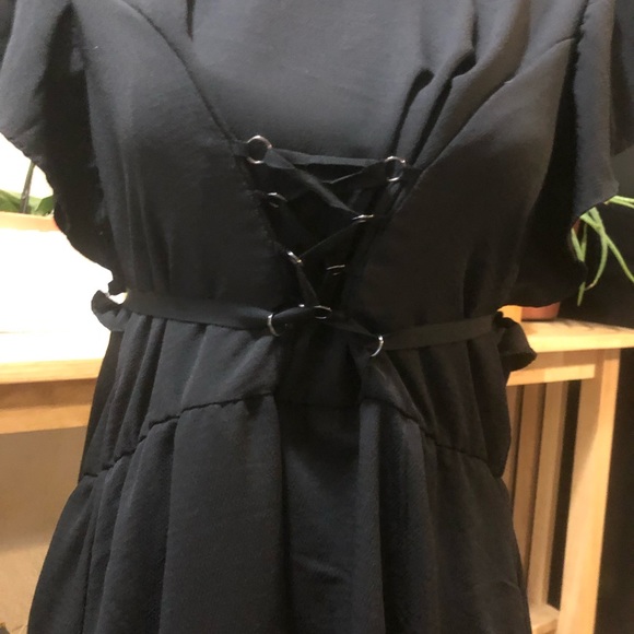 Black Dress NWT Very Flattering - Picture 3 of 8